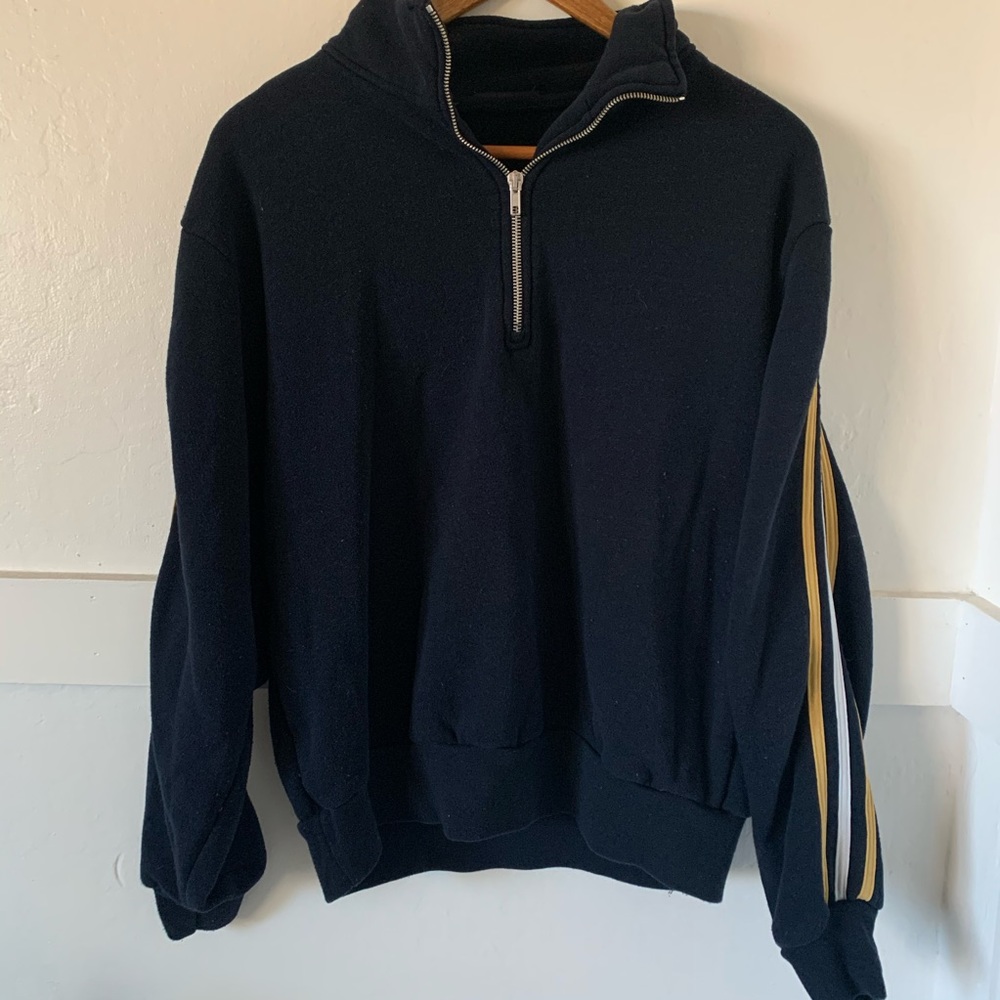 Brandy Melville pullover